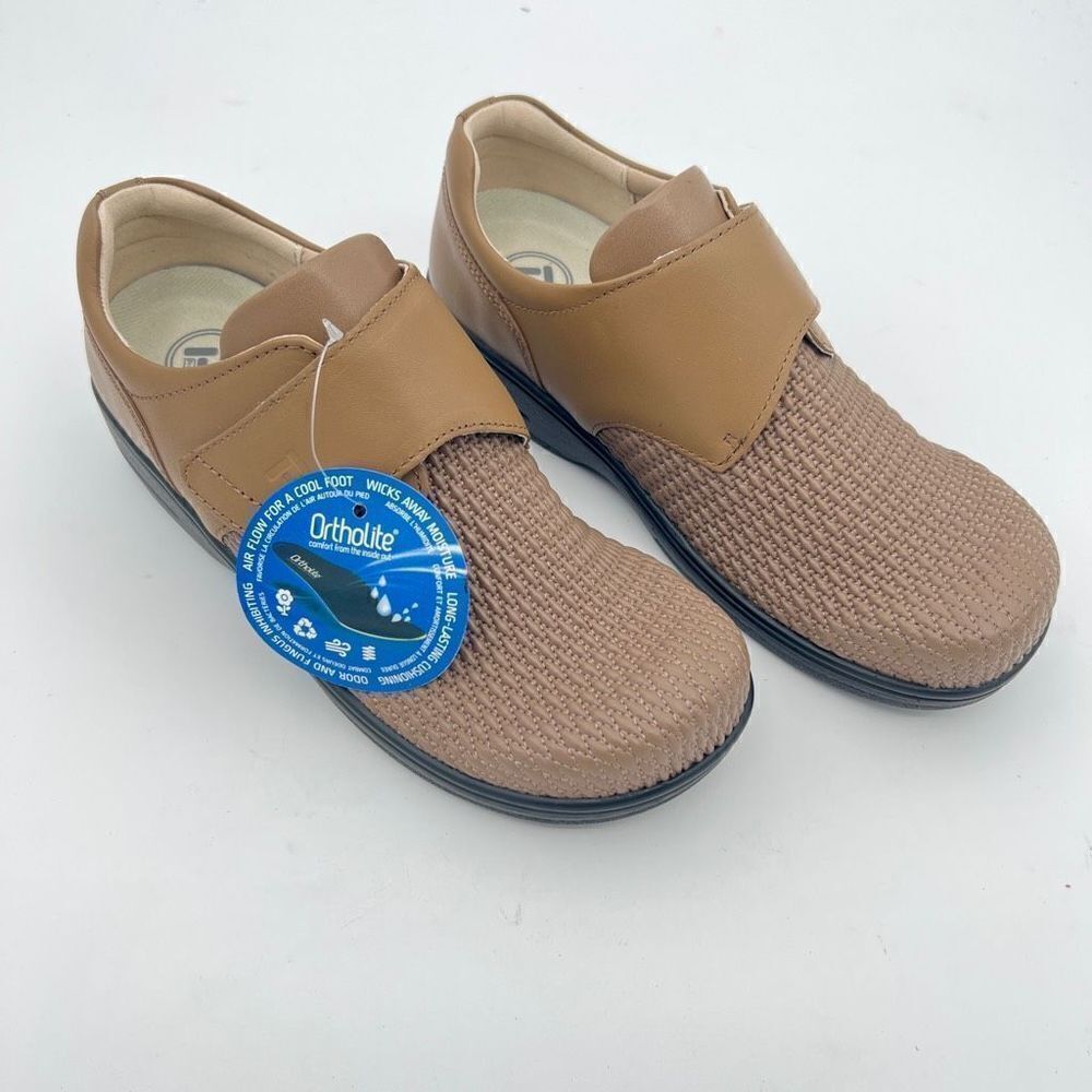 PROPET WOMEN'S OLIVIA - TAUPE ORTHOLITE 8.5 2E XWide $120